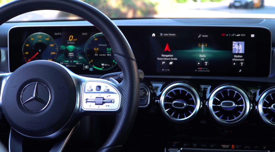 MBUX Display ausschalten, um diesen zu reinigen